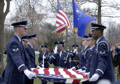 030403-F-0007M-002